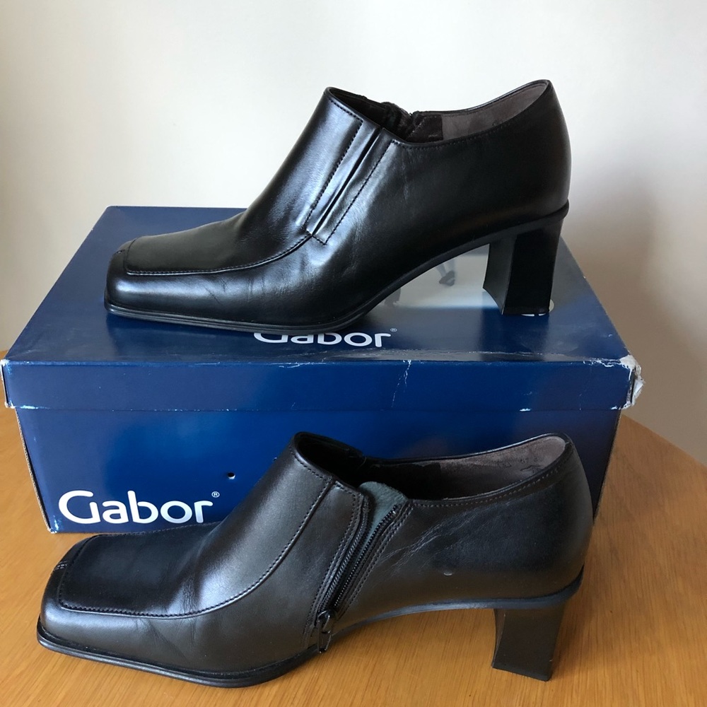 Square toe leather Gabor shoes - need repair